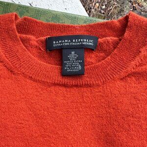 BANANA REPUBLIC Persimmon Orange Merino Wool Blend Crew Neck Pullover Sweater M
